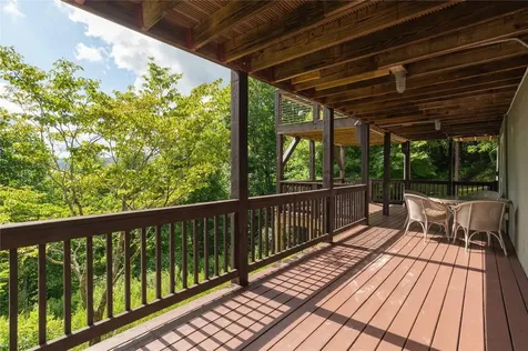 132 N Robinson Creek Road Glenville NC 28736