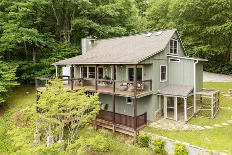 132 N Robinson Creek Road Glenville NC 28736