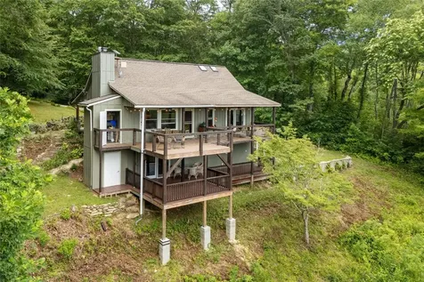 132 N Robinson Creek Road Glenville NC 28736