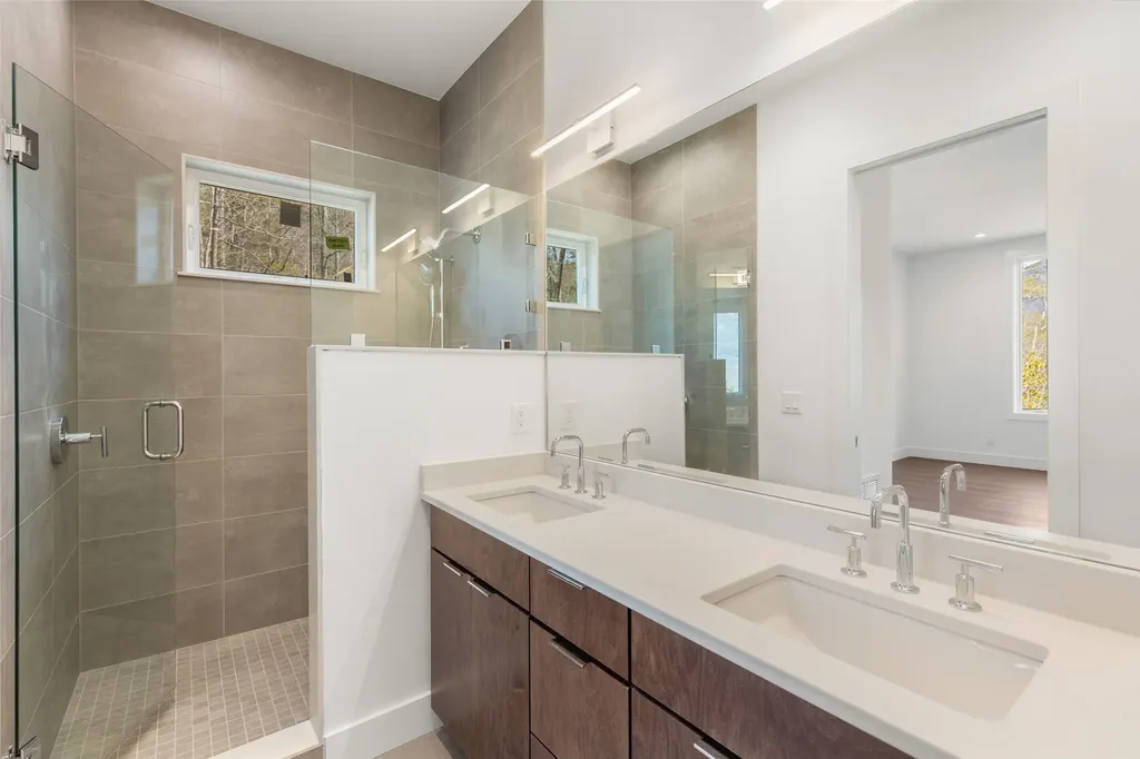 95 Sanctuary View Trail Highlands NC 28741