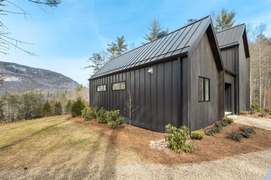 95 Sanctuary View Trail Highlands NC 28741