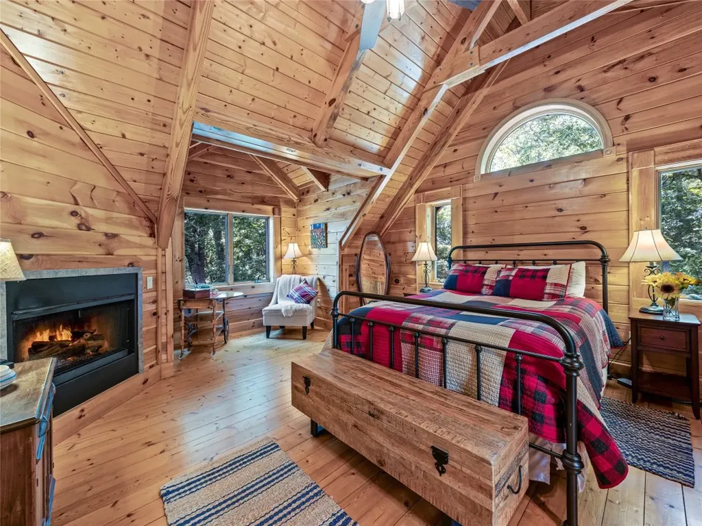 220 Circle Pines Drive Rosman NC 28772