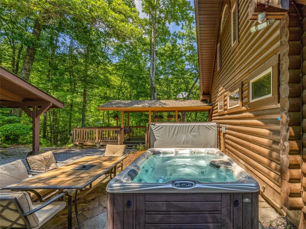 220 Circle Pines Drive Rosman NC 28772