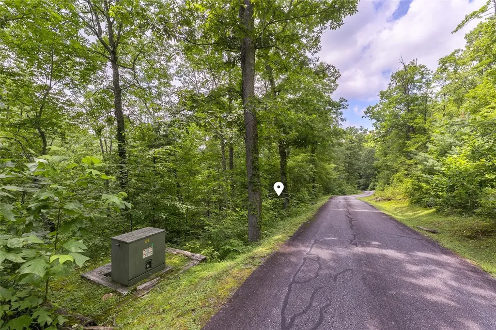 21r Pilot Knob Road Glenville NC 28736