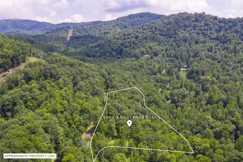 21r Pilot Knob Road Glenville NC 28736