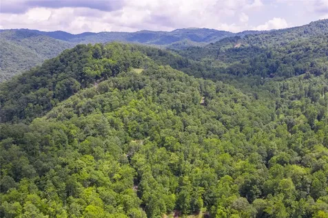 21r Pilot Knob Road Glenville NC 28736