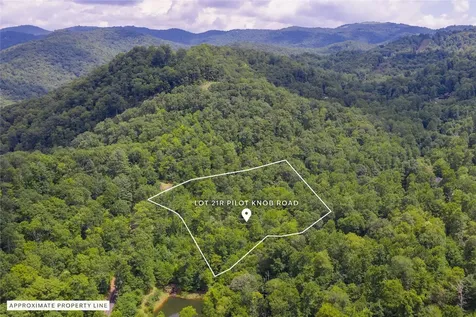 21r Pilot Knob Road Glenville NC 28736