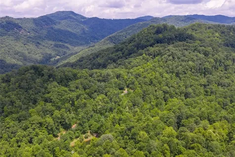 21r Pilot Knob Road Glenville NC 28736