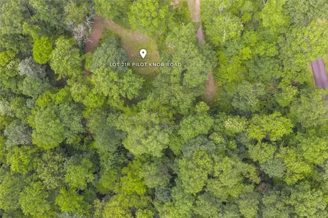 21r Pilot Knob Road Glenville NC 28736