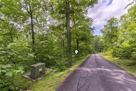 21r Pilot Knob Road Glenville NC 28736