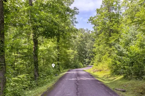 21r Pilot Knob Road Glenville NC 28736