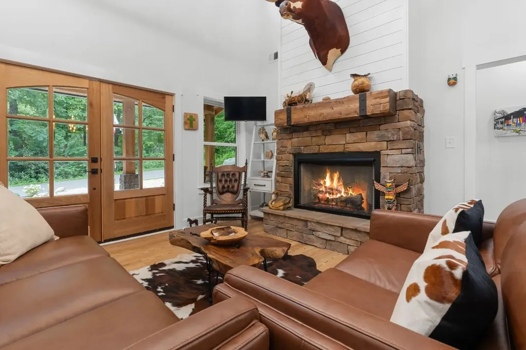 4800 Horse Cove Road Highlands NC 28741