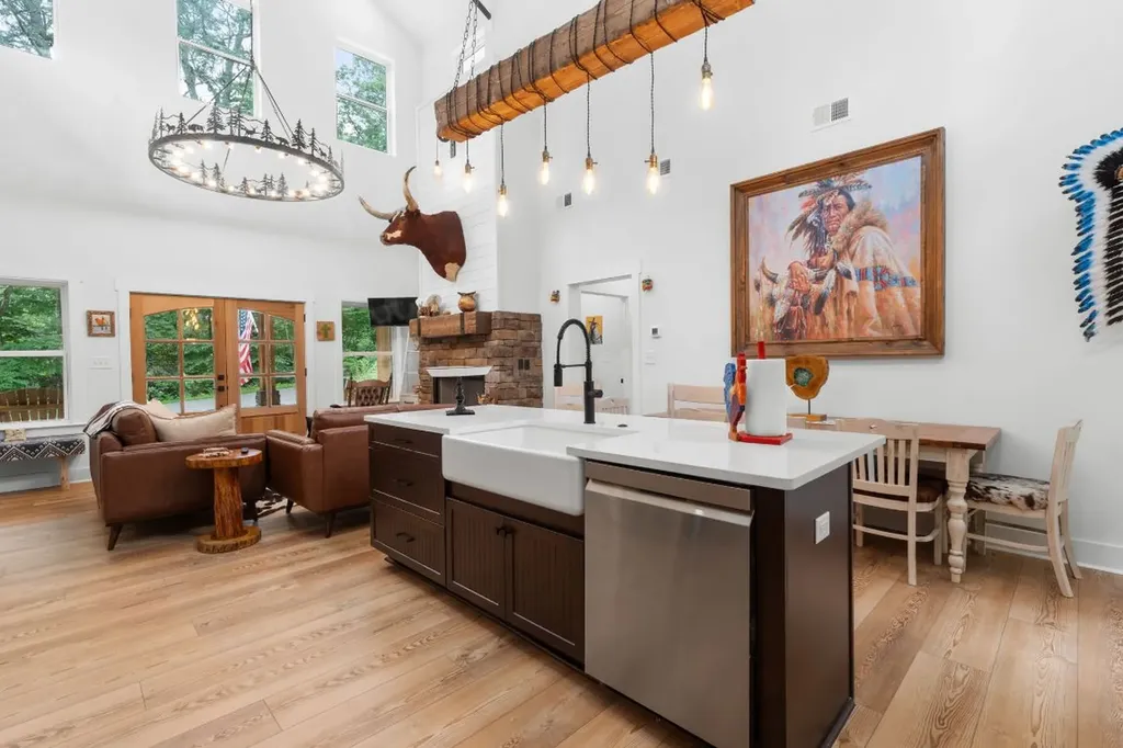 4800 Horse Cove Road Highlands NC 28741