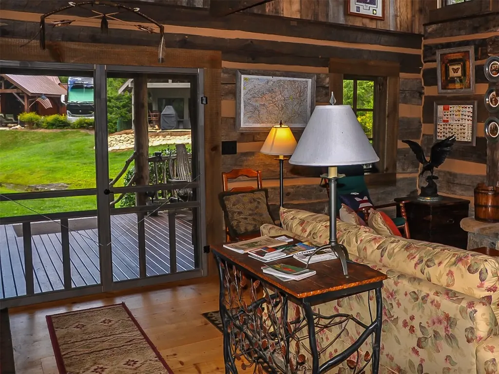41 Highlands Way Scaly Mountain NC 28775
