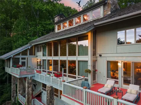 56 The Rapids Sapphire NC 28774