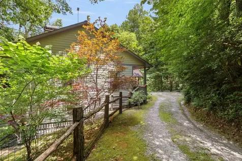 378 Hurrah Ridge Scaly Mountain NC 28775