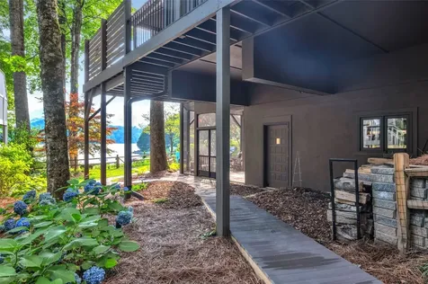 35 Toxaway Landing Drive Lake Toxaway NC 28747