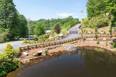 2125 N Highway 107 Cashiers NC 28717