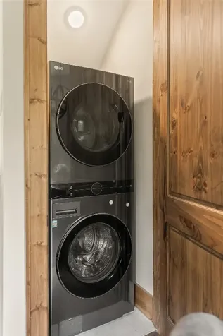 11 E Fish Camp Trail Glenville NC 28736