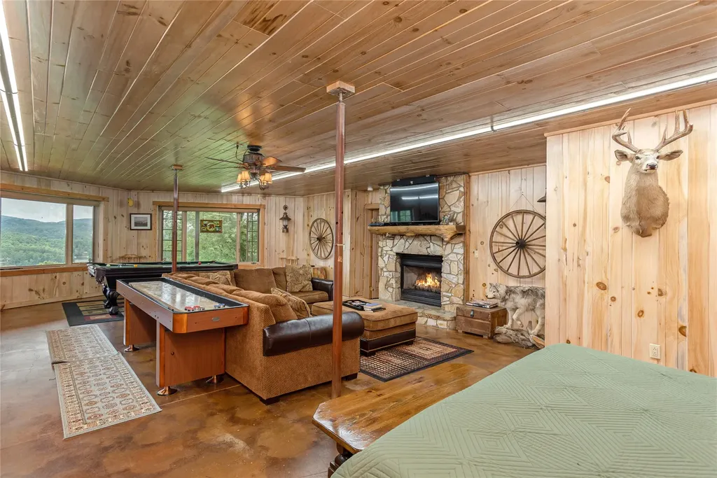 267 Hero Lane Glenville NC 28736