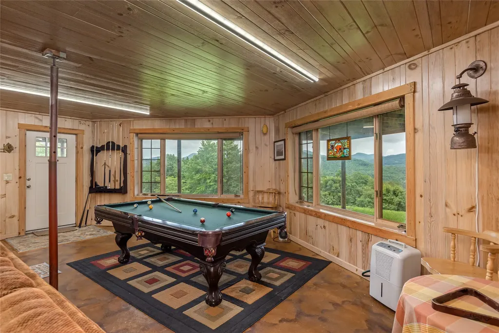 267 Hero Lane Glenville NC 28736
