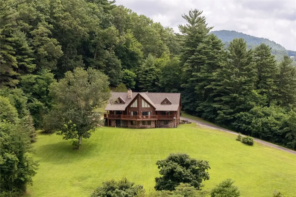 267 Hero Lane Glenville NC 28736