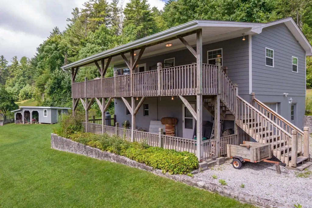 50 Pearl Drive Highlands NC 28741