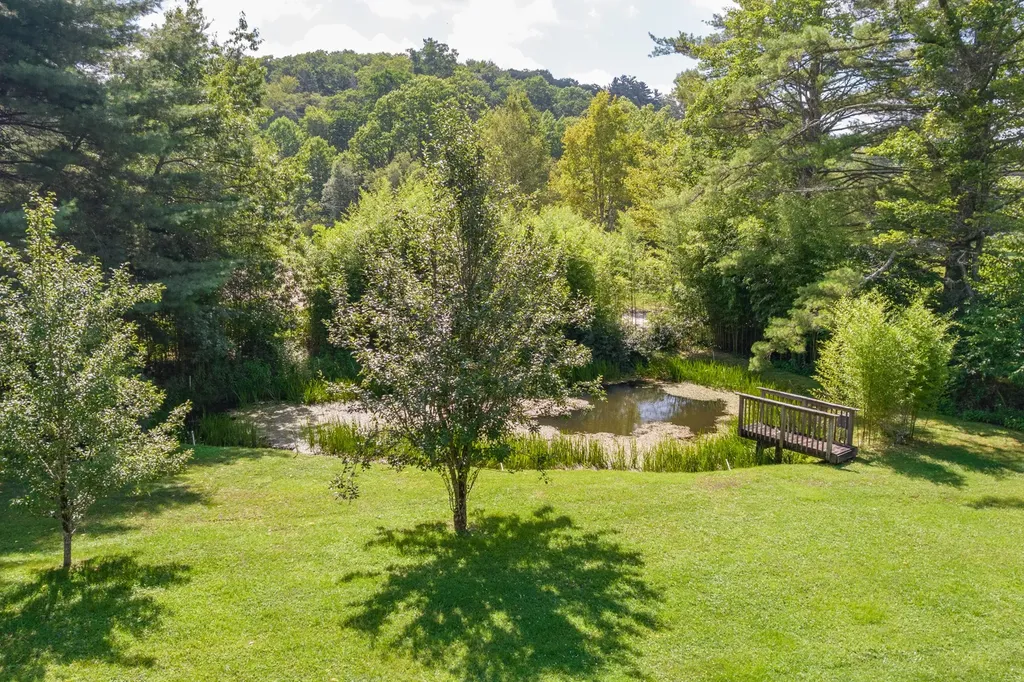 50 Pearl Drive Highlands NC 28741