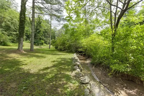 435 Glenville School Road Glenville NC 28736