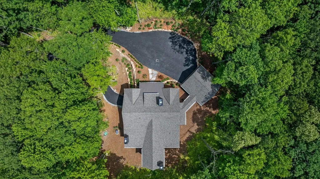 1310 New Settlers Way Glenville NC 28736