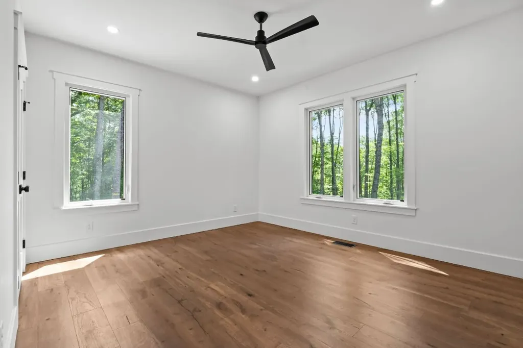 1310 New Settlers Way Glenville NC 28736