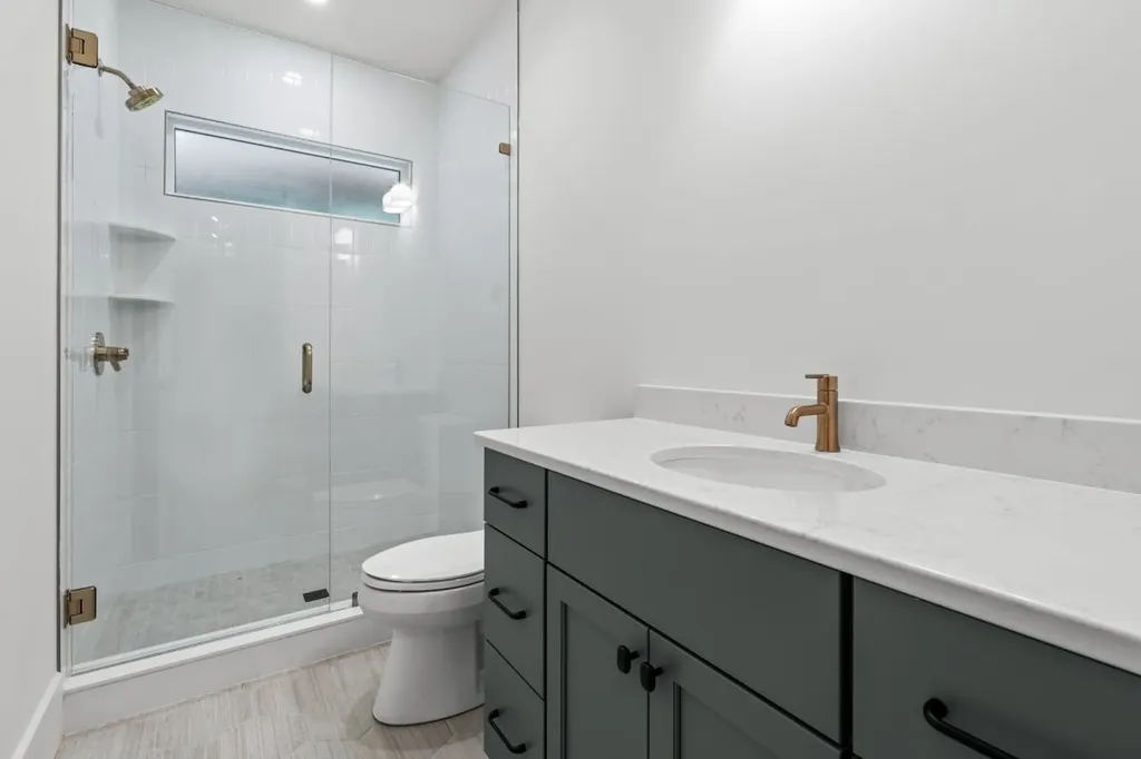 1310 New Settlers Way Glenville NC 28736