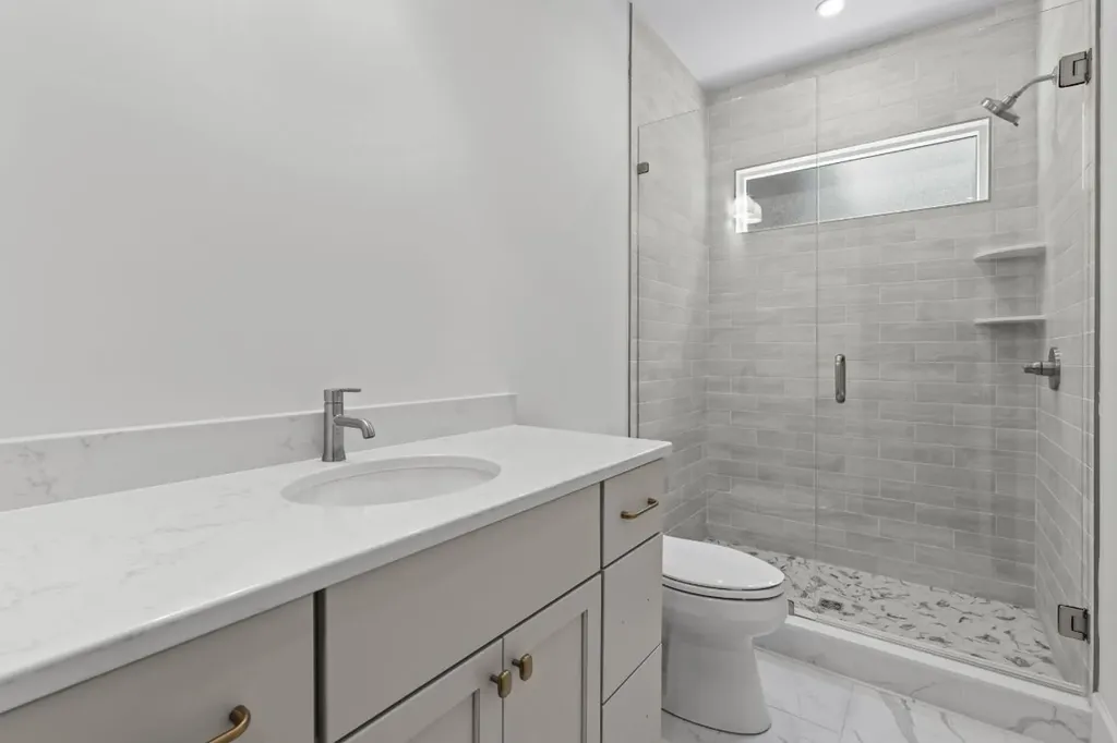 1310 New Settlers Way Glenville NC 28736