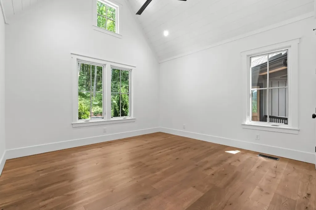 1310 New Settlers Way Glenville NC 28736