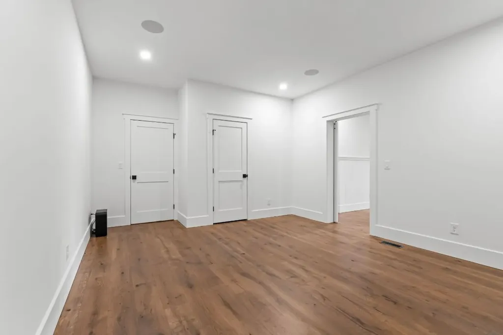 1310 New Settlers Way Glenville NC 28736