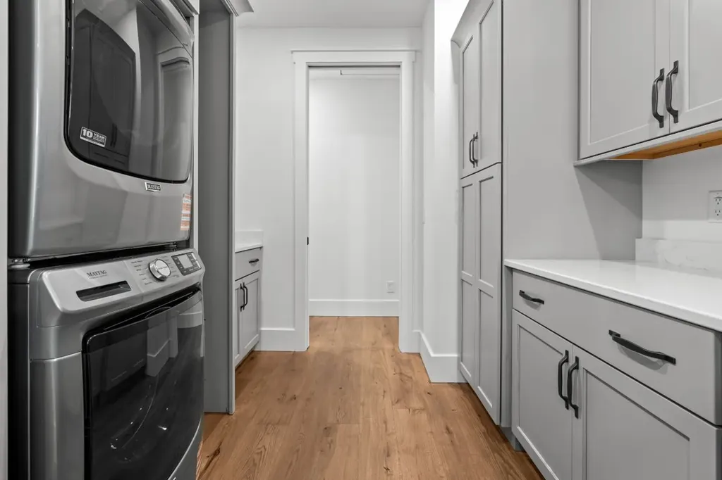 1310 New Settlers Way Glenville NC 28736