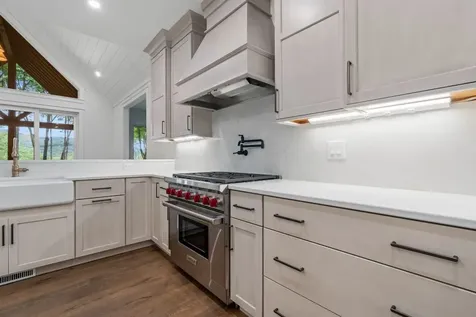 1310 New Settlers Way Glenville NC 28736