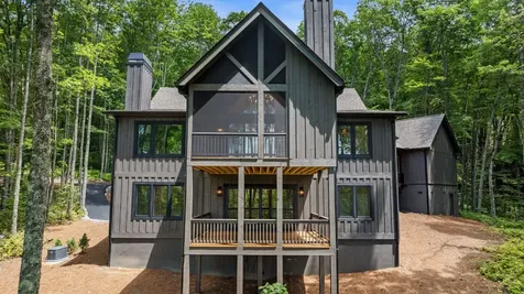 1310 New Settlers Way Glenville NC 28736