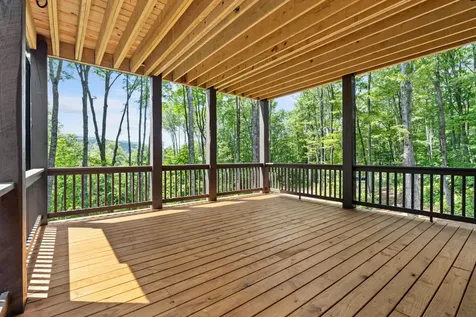 1310 New Settlers Way Glenville NC 28736