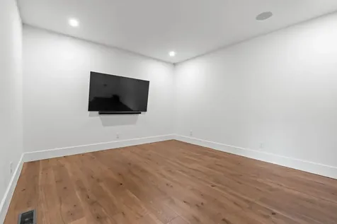 1310 New Settlers Way Glenville NC 28736