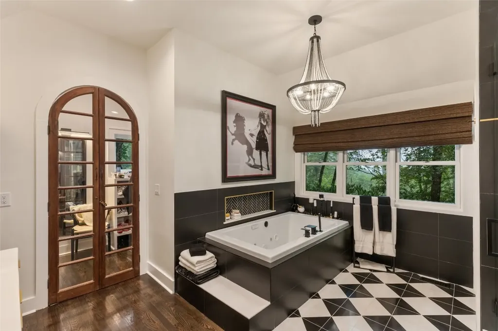 166 Upper Ridge Road Cashiers NC 28717