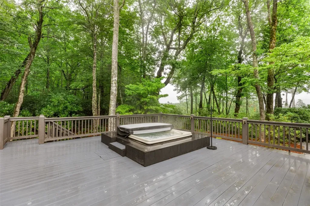 166 Upper Ridge Road Cashiers NC 28717