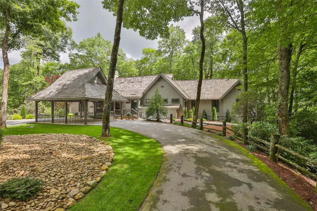 166 Upper Ridge Road Cashiers NC 28717