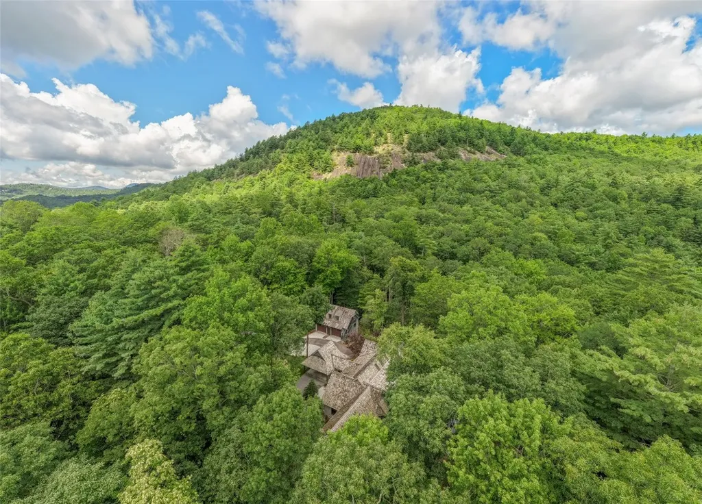 166 Upper Ridge Road Cashiers NC 28717