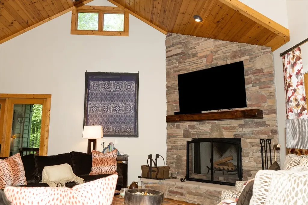 155 Springs Way Sapphire NC 28774