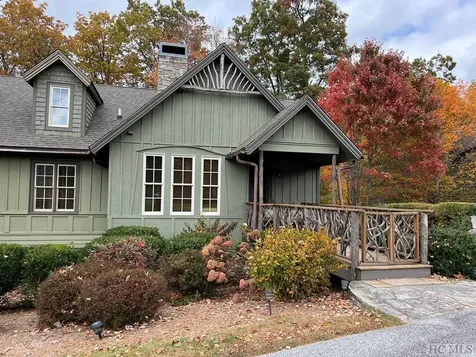 35-b Portland Ridge Cashiers NC 28717