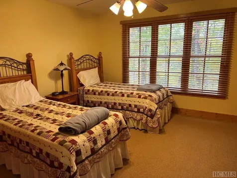 35-b Portland Ridge Cashiers NC 28717