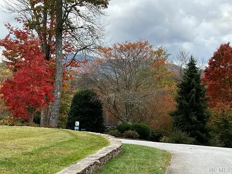 35-b Portland Ridge Cashiers NC 28717