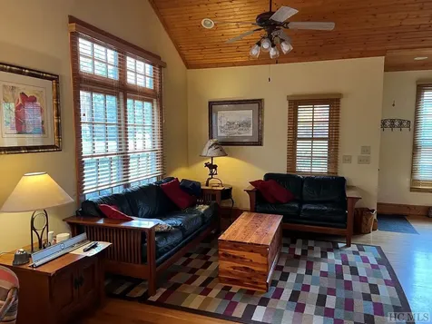 35-b Portland Ridge Cashiers NC 28717