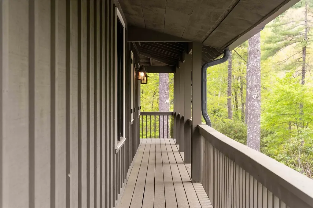 358 Jodytown Road Cashiers NC 28717